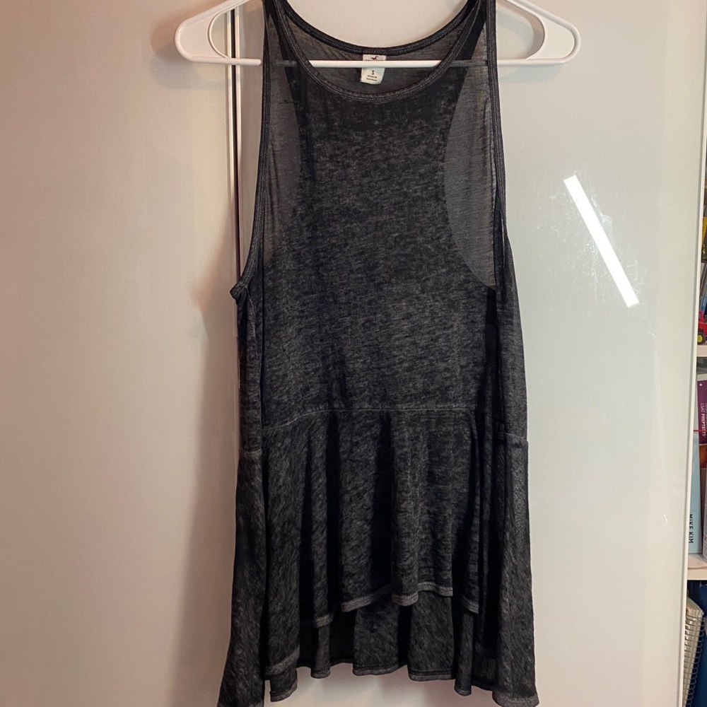 HOLLISTER HIGH LOW TANK TOP